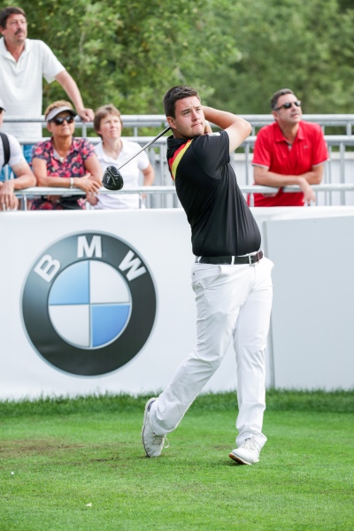 BMW International Open Runde 2, Max Schmitt am Abschlag (Foto: BMW AG)