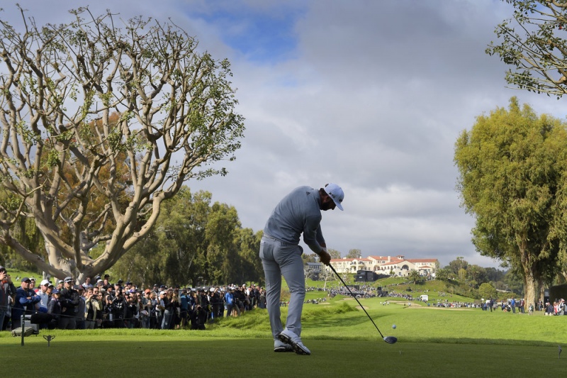 Dustin Johnson schlägt bei schönes Wetter ab zum Genesis Open Finale