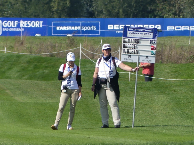 Helfer auf der Porsche European Open Scoring