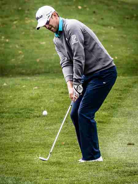 Bernd Wiesberger beim Chippen auf der Porsche European Open Bernd Wiesberger beim Chippen auf der Porsche European Open