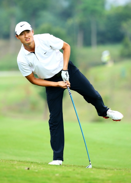 Theo Open Championship 2017 Haotong Li nach Holzschlag (Foto: PGA TOUR China Series/Liu Zhuang)